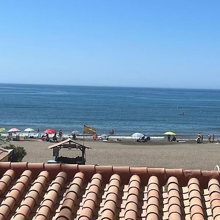 Primera Linea Playa Rincon De La Victoria Exterior photo