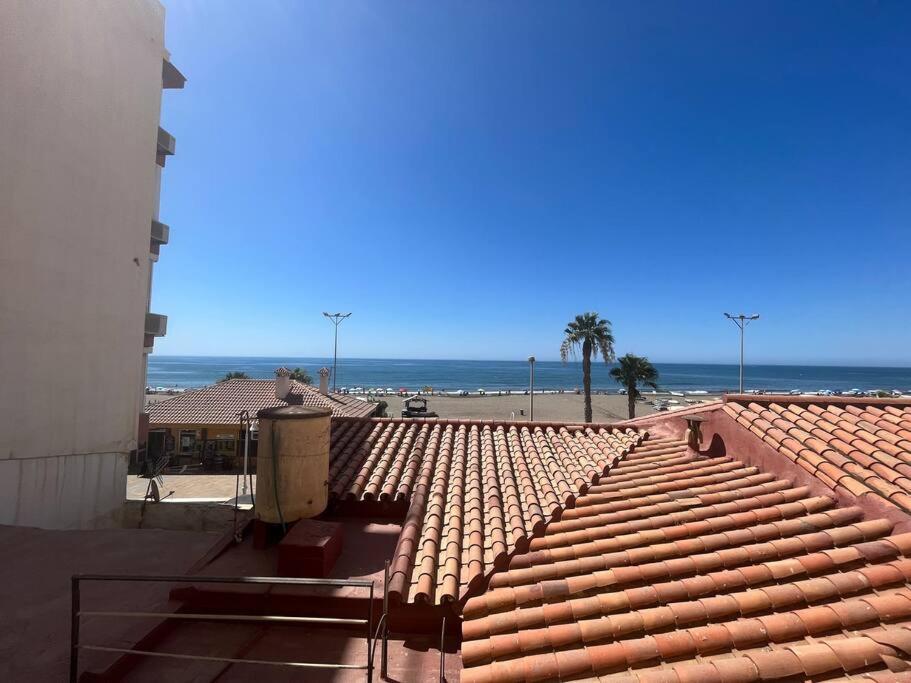 Primera Linea Playa Rincon De La Victoria Exterior photo